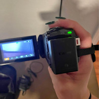 Canon 8 gb video camera
